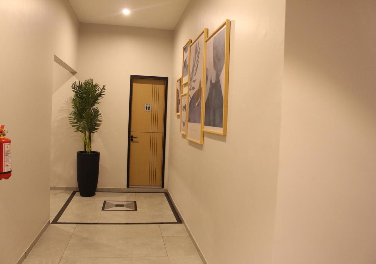 Ixoras Hotel Lemba Kinshasa Exterior foto